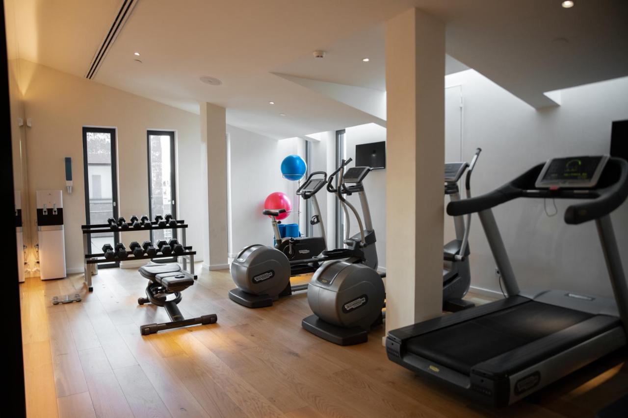 فندق أوهلا إيكزامبل برشلونة المظهر الخارجي الصورة The gym at The Standard East Village