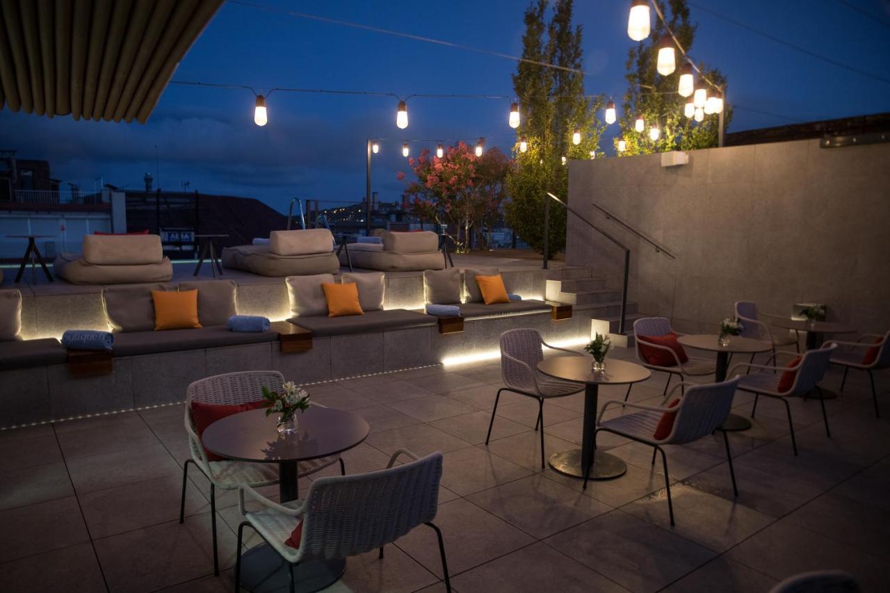 فندق أوهلا إيكزامبل برشلونة المظهر الخارجي الصورة The rooftop bar