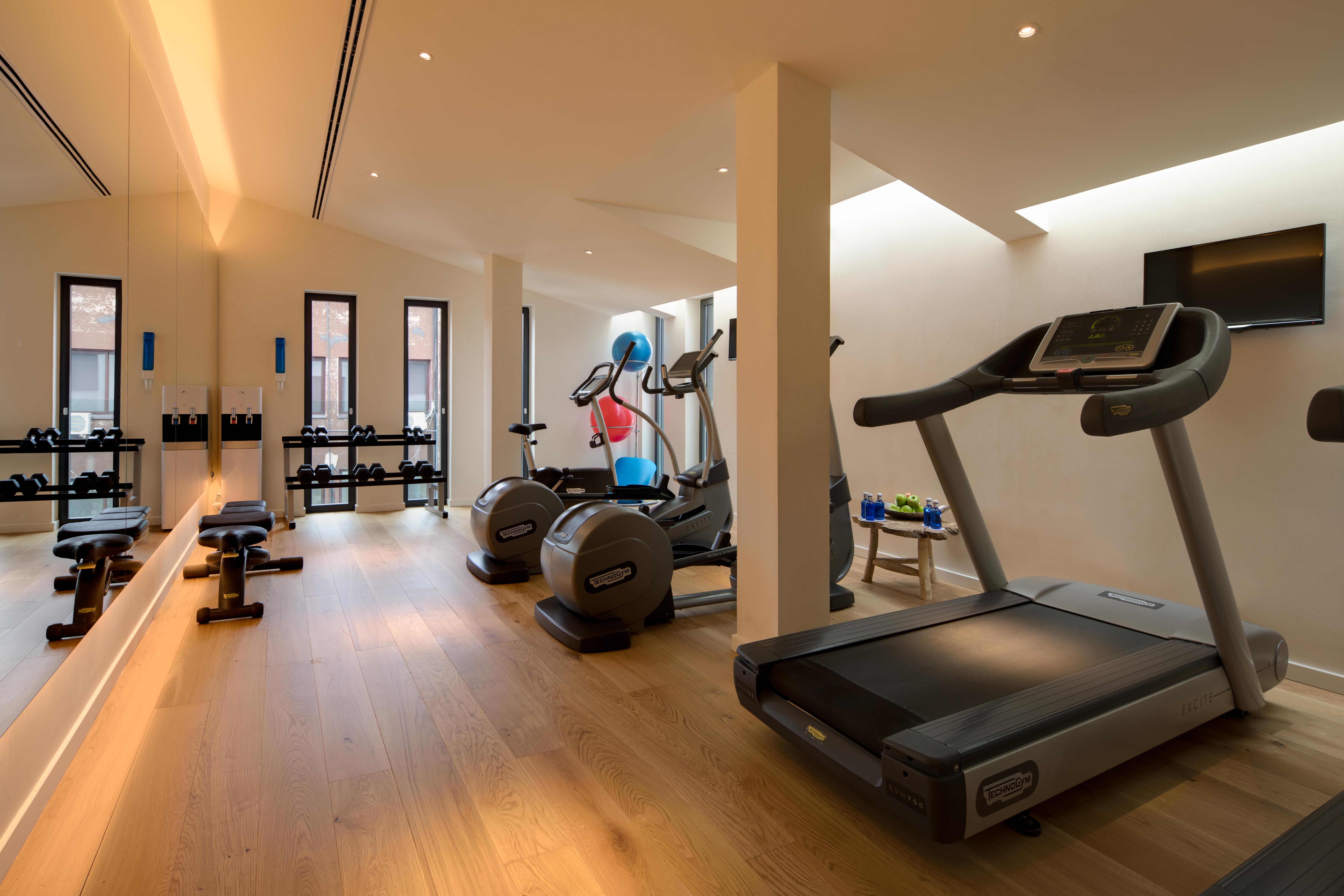 فندق أوهلا إيكزامبل برشلونة المظهر الخارجي الصورة The gym at The Ivy Spa