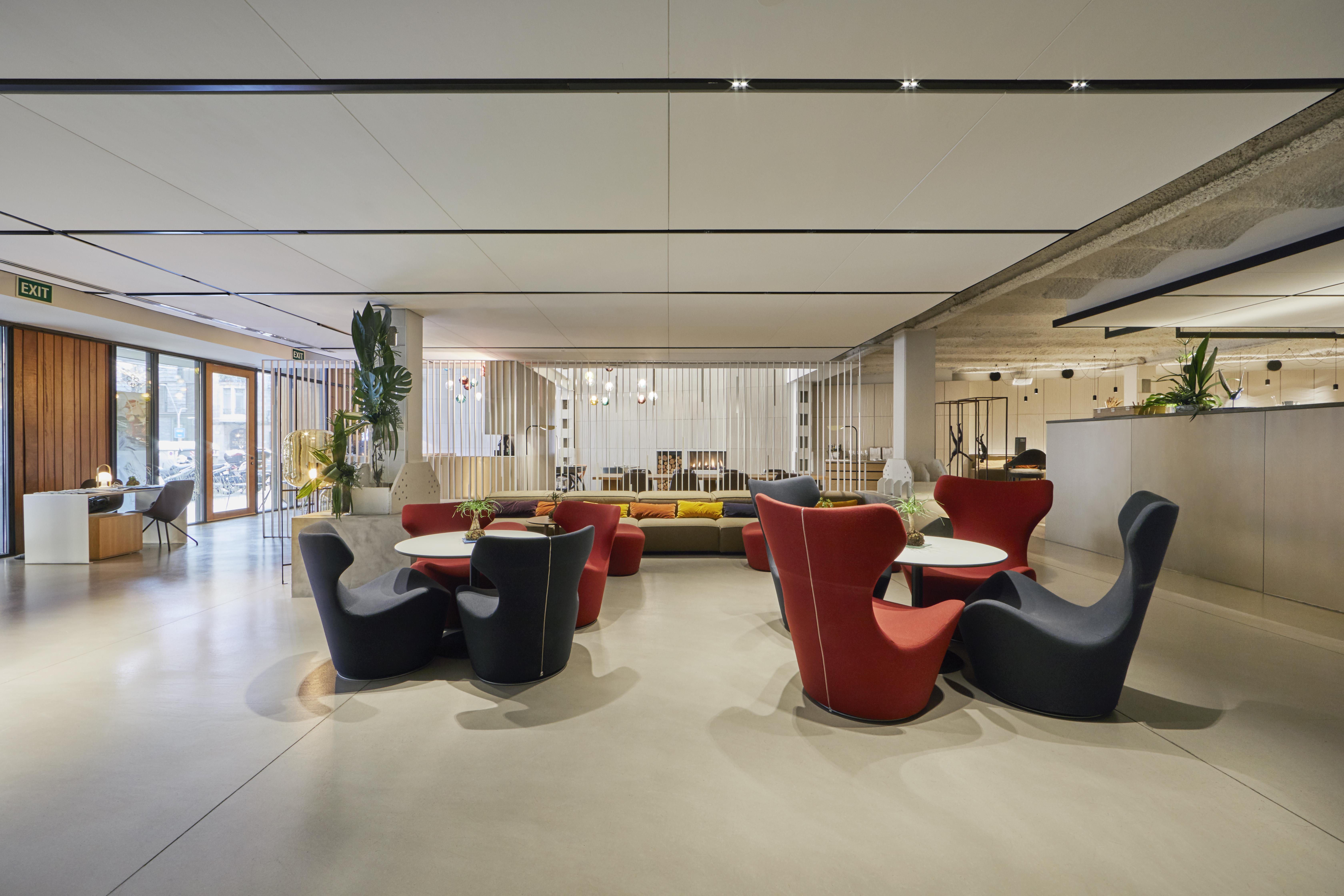 فندق أوهلا إيكزامبل برشلونة المظهر الخارجي الصورة The lounge at the airport